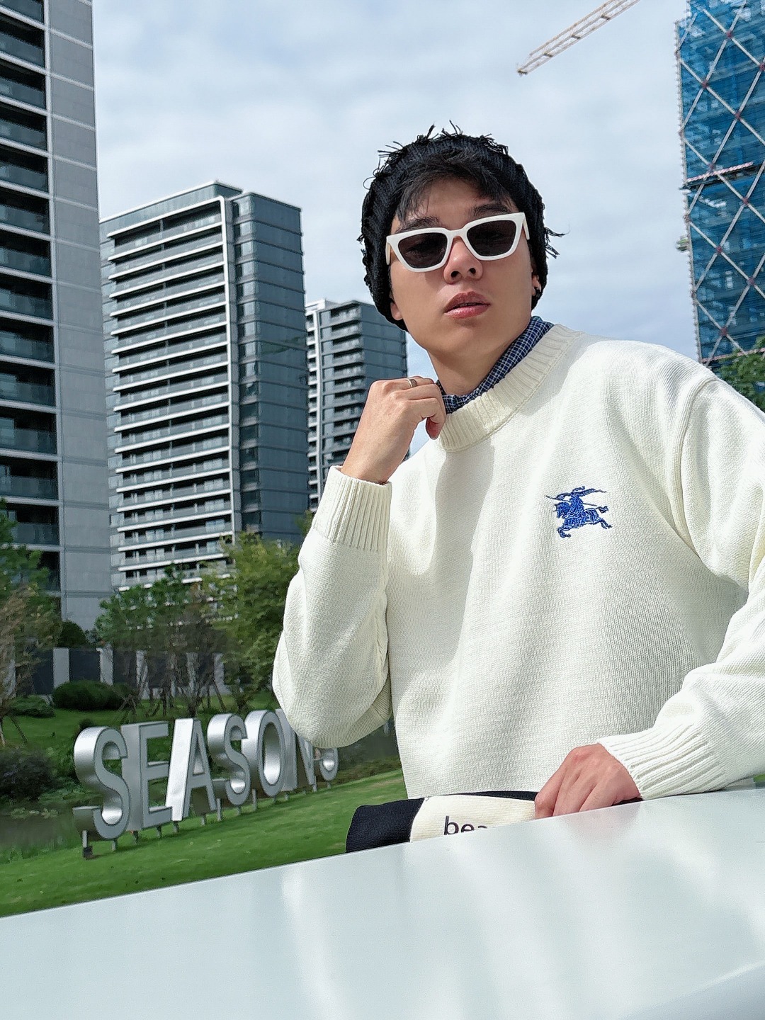 巴宝莉💥独家专供新品时尚休闲毛衣 进口原版科技面料，柔软舒适，上身舒适透气，亲肤不扎人，独特混搭设计风格