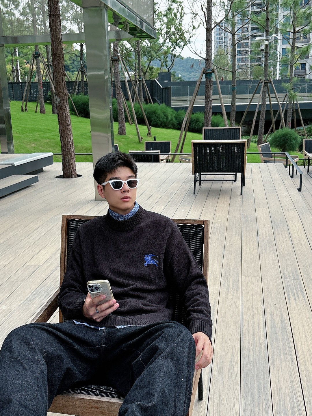 巴宝莉💥独家专供新品时尚休闲毛衣 进口原版科技面料，柔软舒适，上身舒适透气，亲肤不扎人，独特混搭设计风格