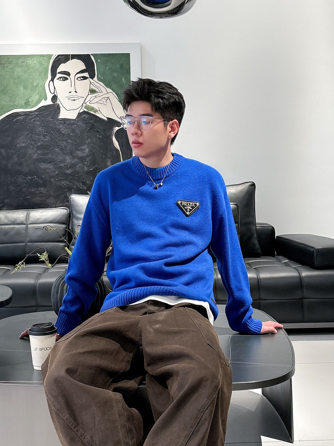 普拉达💥独家专供新品时尚休闲毛衣 进口原版科技面料，柔软舒适，上身舒适透气，亲肤不扎人，独特混搭设计风格