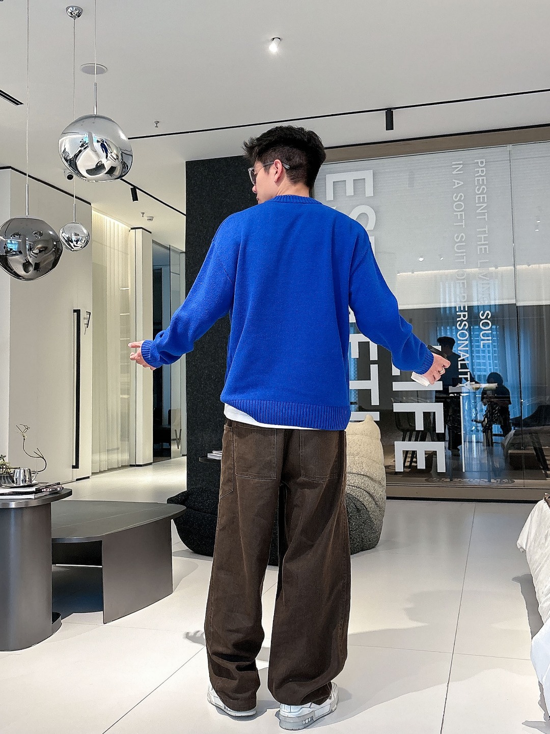 普拉达💥独家专供新品时尚休闲毛衣 进口原版科技面料，柔软舒适，上身舒适透气，亲肤不扎人，独特混搭设计风格