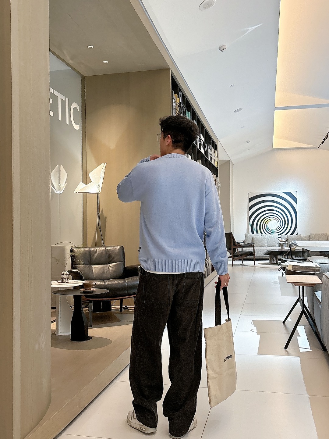 普拉达💥独家专供新品时尚休闲毛衣 进口原版科技面料，柔软舒适，上身舒适透气，亲肤不扎人，独特混搭设计风格