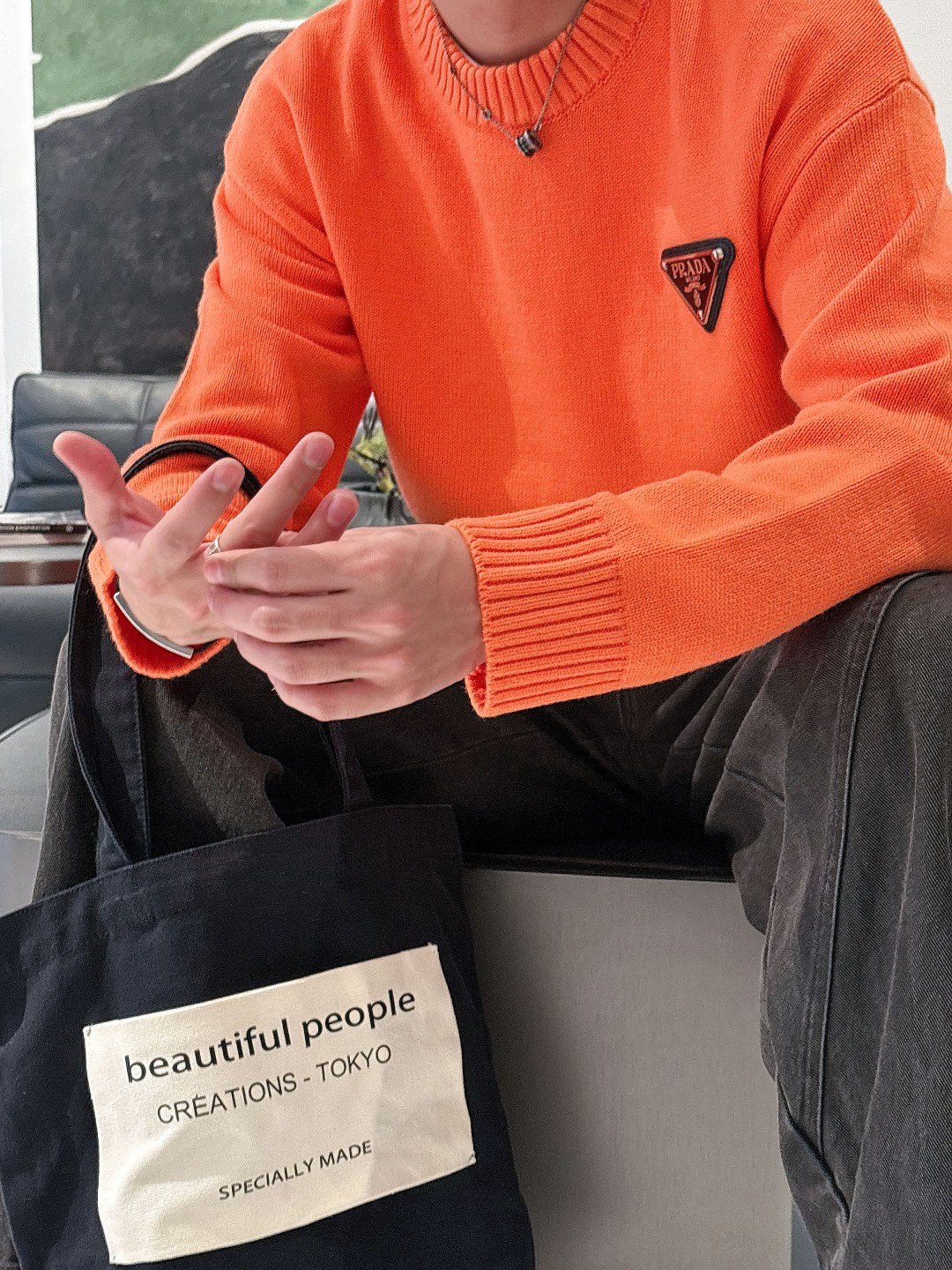 普拉达💥独家专供新品时尚休闲毛衣 进口原版科技面料，柔软舒适，上身舒适透气，亲肤不扎人，独特混搭设计风格