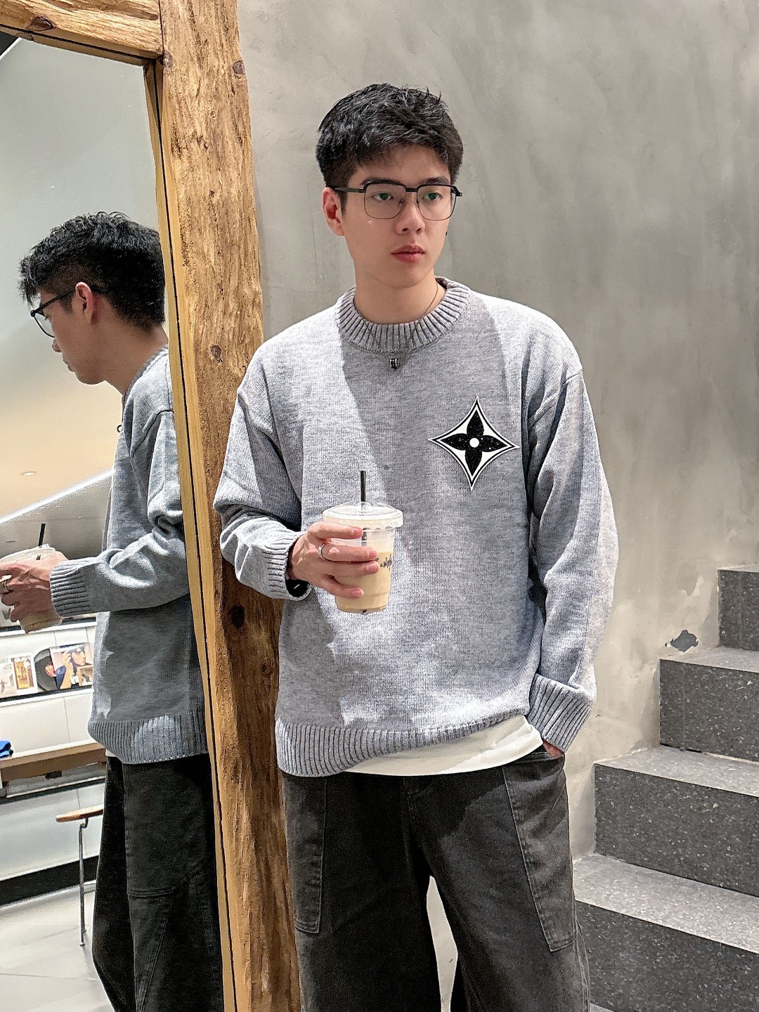 Lv💥独家专供新品时尚休闲毛衣 进口原版科技面料，柔软舒适，上身舒适透气，亲肤不扎人，独特混搭设计风格，