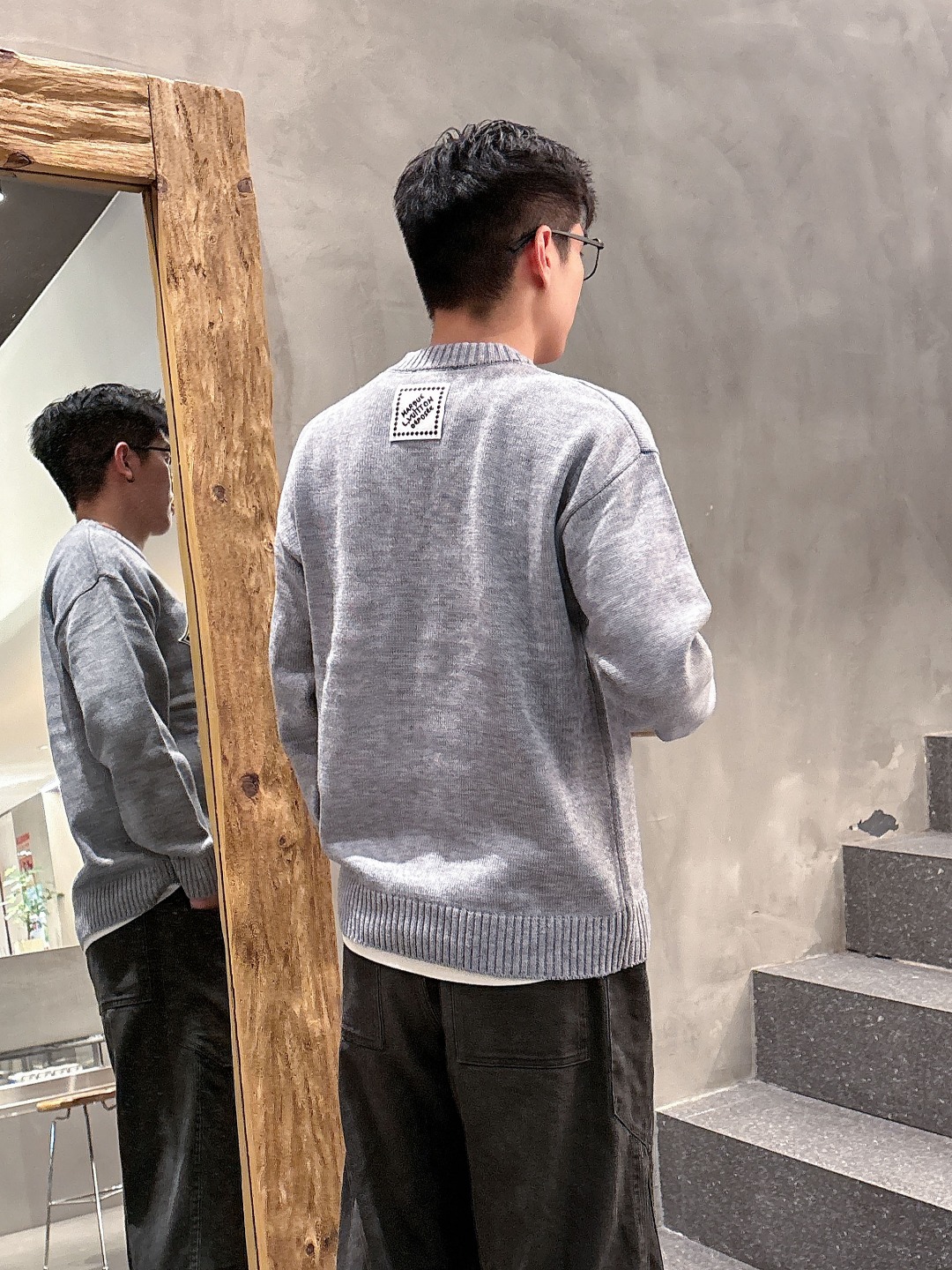 Lv💥独家专供新品时尚休闲毛衣 进口原版科技面料，柔软舒适，上身舒适透气，亲肤不扎人，独特混搭设计风格，