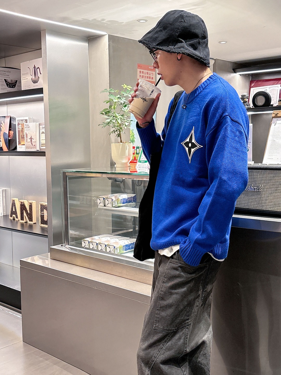 Lv💥独家专供新品时尚休闲毛衣 进口原版科技面料，柔软舒适，上身舒适透气，亲肤不扎人，独特混搭设计风格，