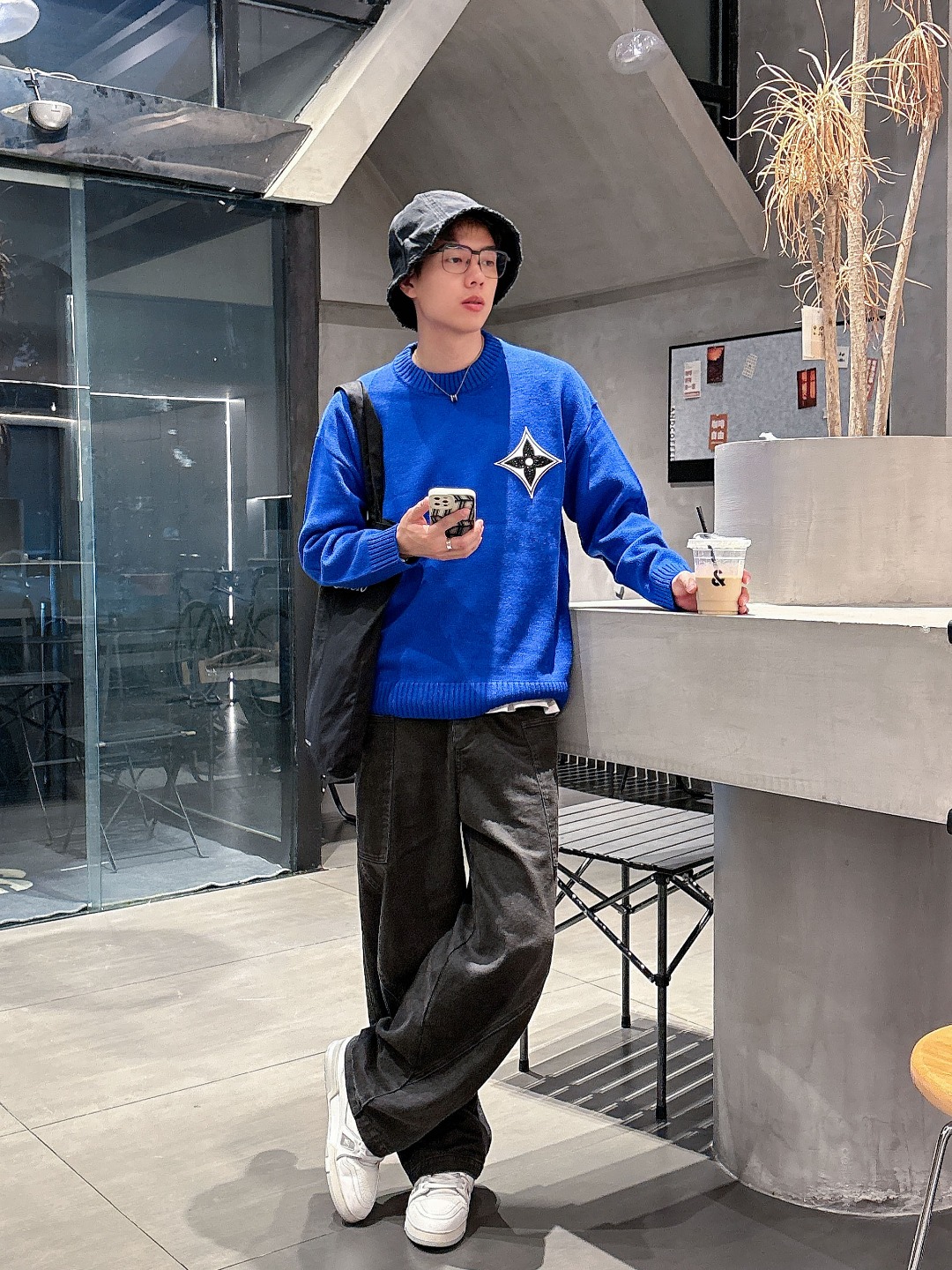 Lv💥独家专供新品时尚休闲毛衣 进口原版科技面料，柔软舒适，上身舒适透气，亲肤不扎人，独特混搭设计风格，