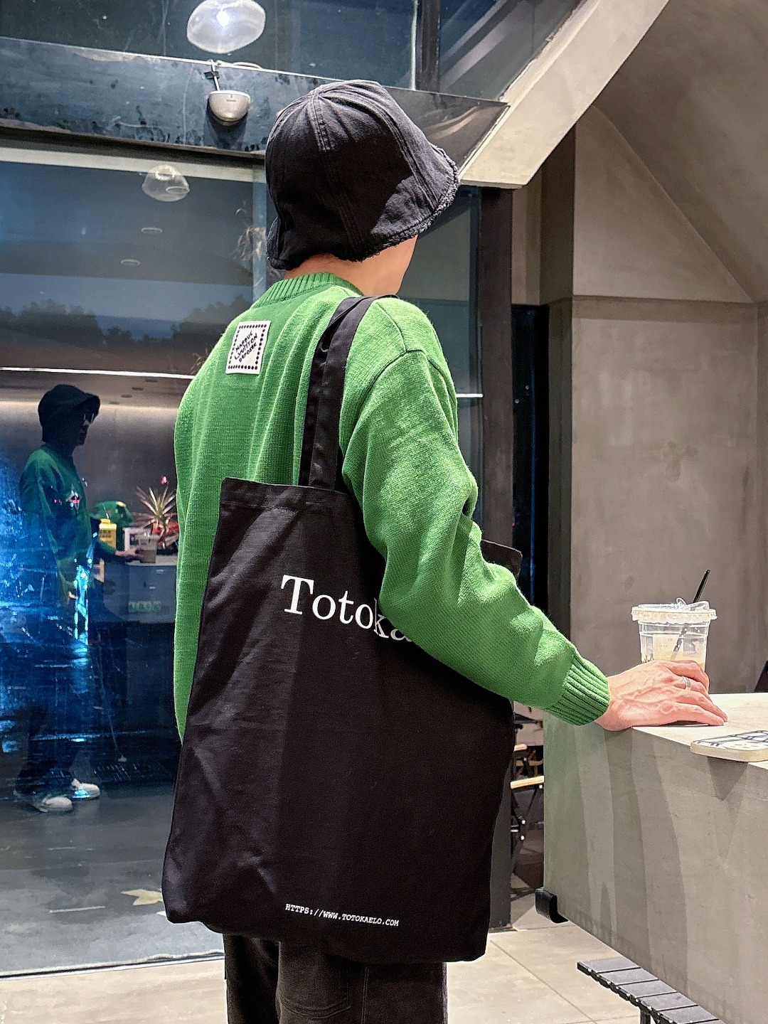 Lv💥独家专供新品时尚休闲毛衣 进口原版科技面料，柔软舒适，上身舒适透气，亲肤不扎人，独特混搭设计风格，