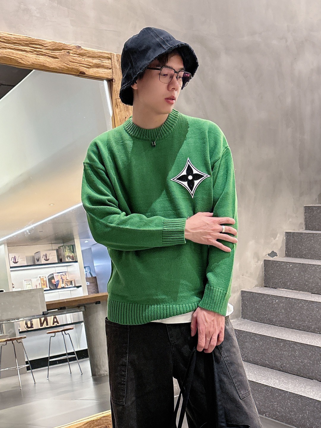 Lv💥独家专供新品时尚休闲毛衣 进口原版科技面料，柔软舒适，上身舒适透气，亲肤不扎人，独特混搭设计风格，