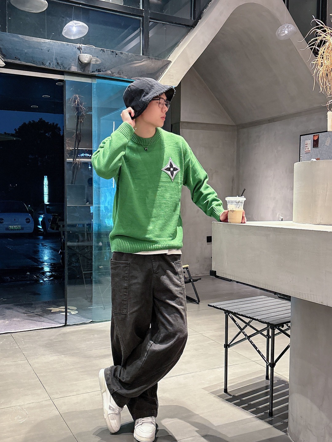 Lv💥独家专供新品时尚休闲毛衣 进口原版科技面料，柔软舒适，上身舒适透气，亲肤不扎人，独特混搭设计风格，