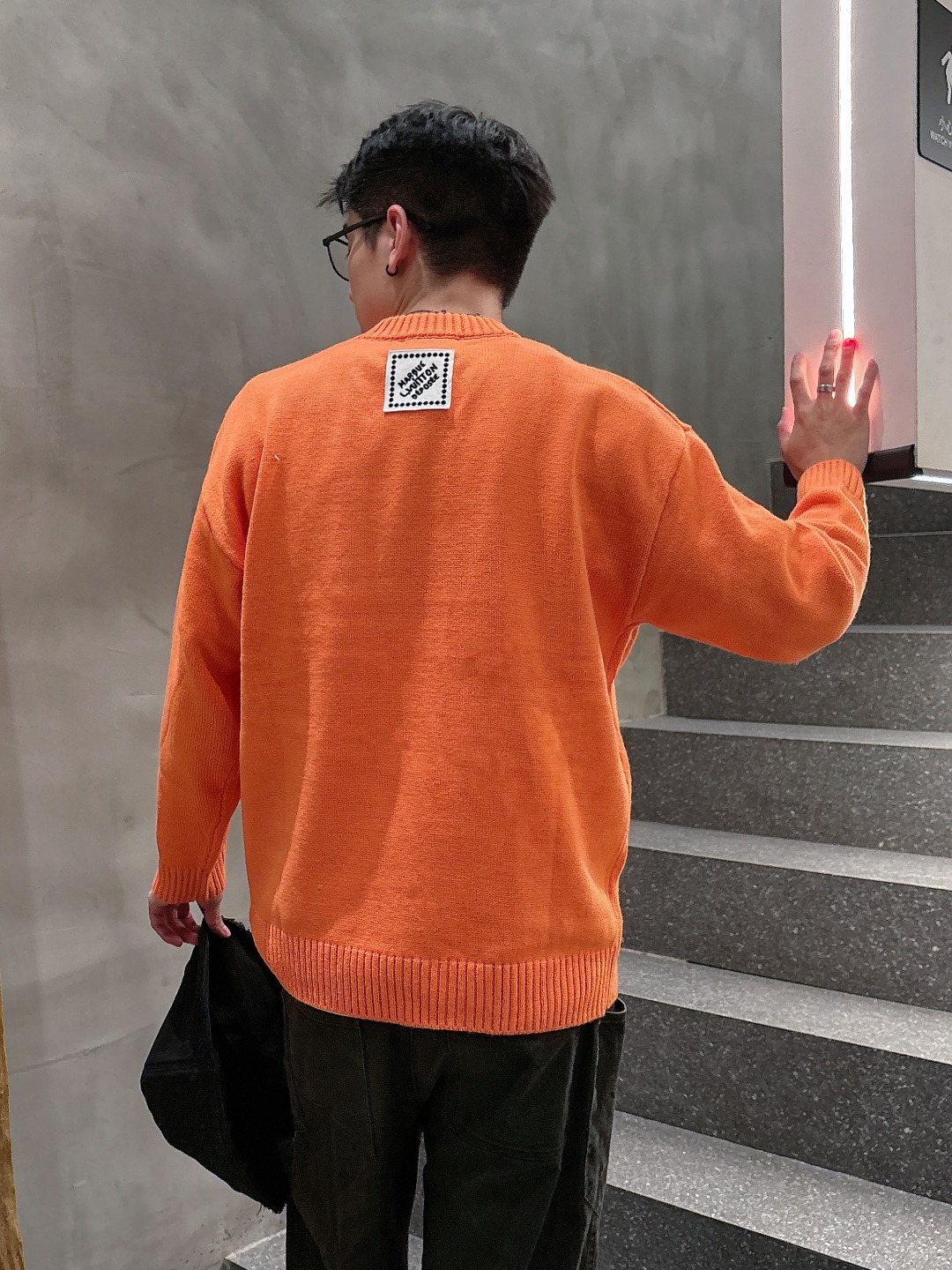 Lv💥独家专供新品时尚休闲毛衣 进口原版科技面料，柔软舒适，上身舒适透气，亲肤不扎人，独特混搭设计风格，