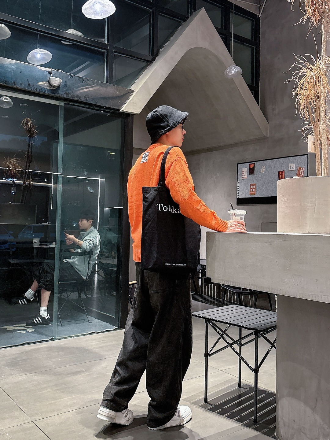 Lv💥独家专供新品时尚休闲毛衣 进口原版科技面料，柔软舒适，上身舒适透气，亲肤不扎人，独特混搭设计风格，