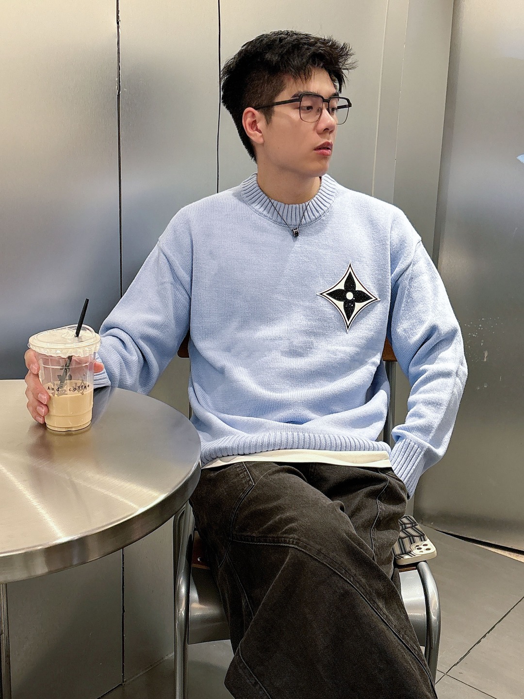 Lv💥独家专供新品时尚休闲毛衣 进口原版科技面料，柔软舒适，上身舒适透气，亲肤不扎人，独特混搭设计风格，