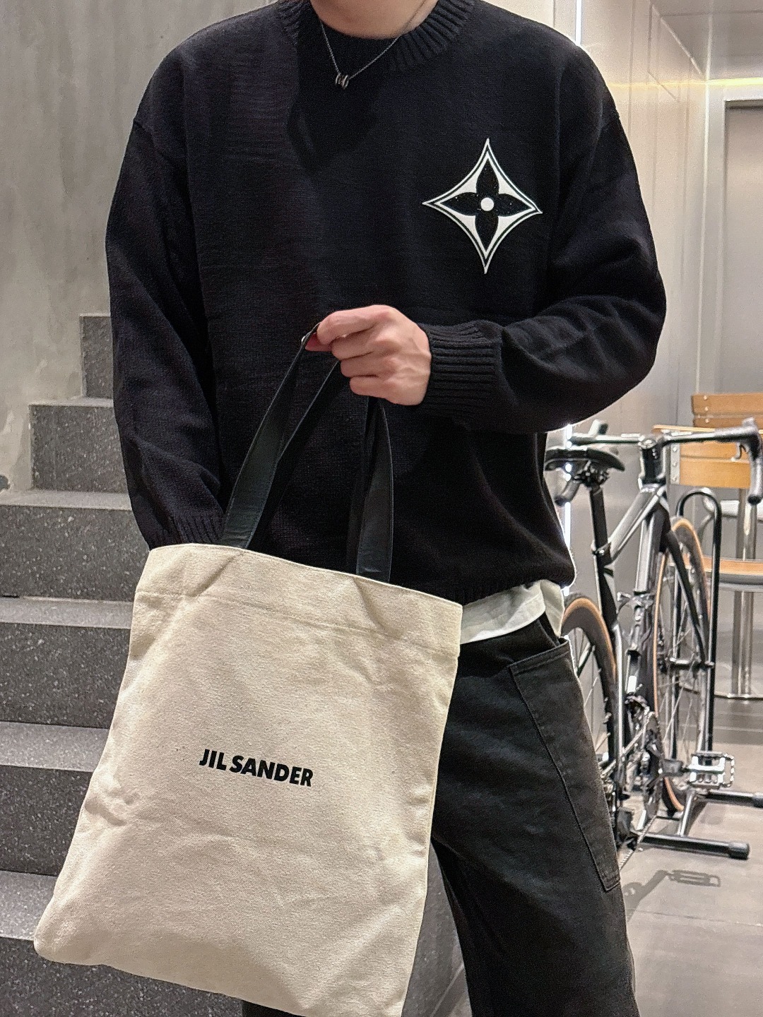 Lv💥独家专供新品时尚休闲毛衣 进口原版科技面料，柔软舒适，上身舒适透气，亲肤不扎人，独特混搭设计风格，