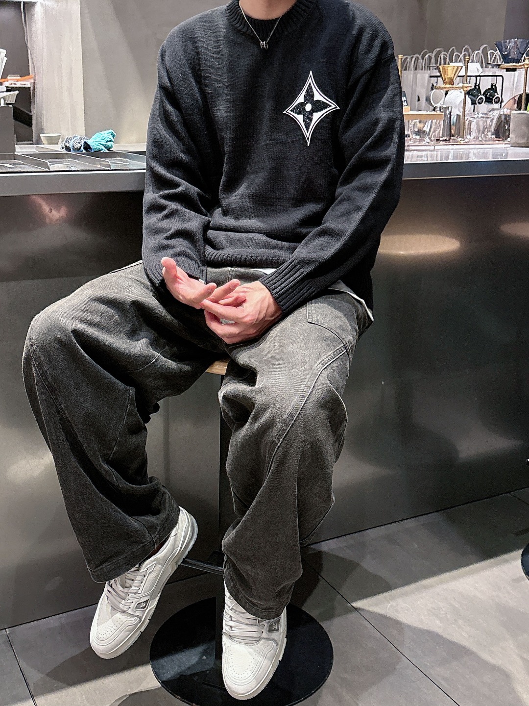 Lv💥独家专供新品时尚休闲毛衣 进口原版科技面料，柔软舒适，上身舒适透气，亲肤不扎人，独特混搭设计风格，