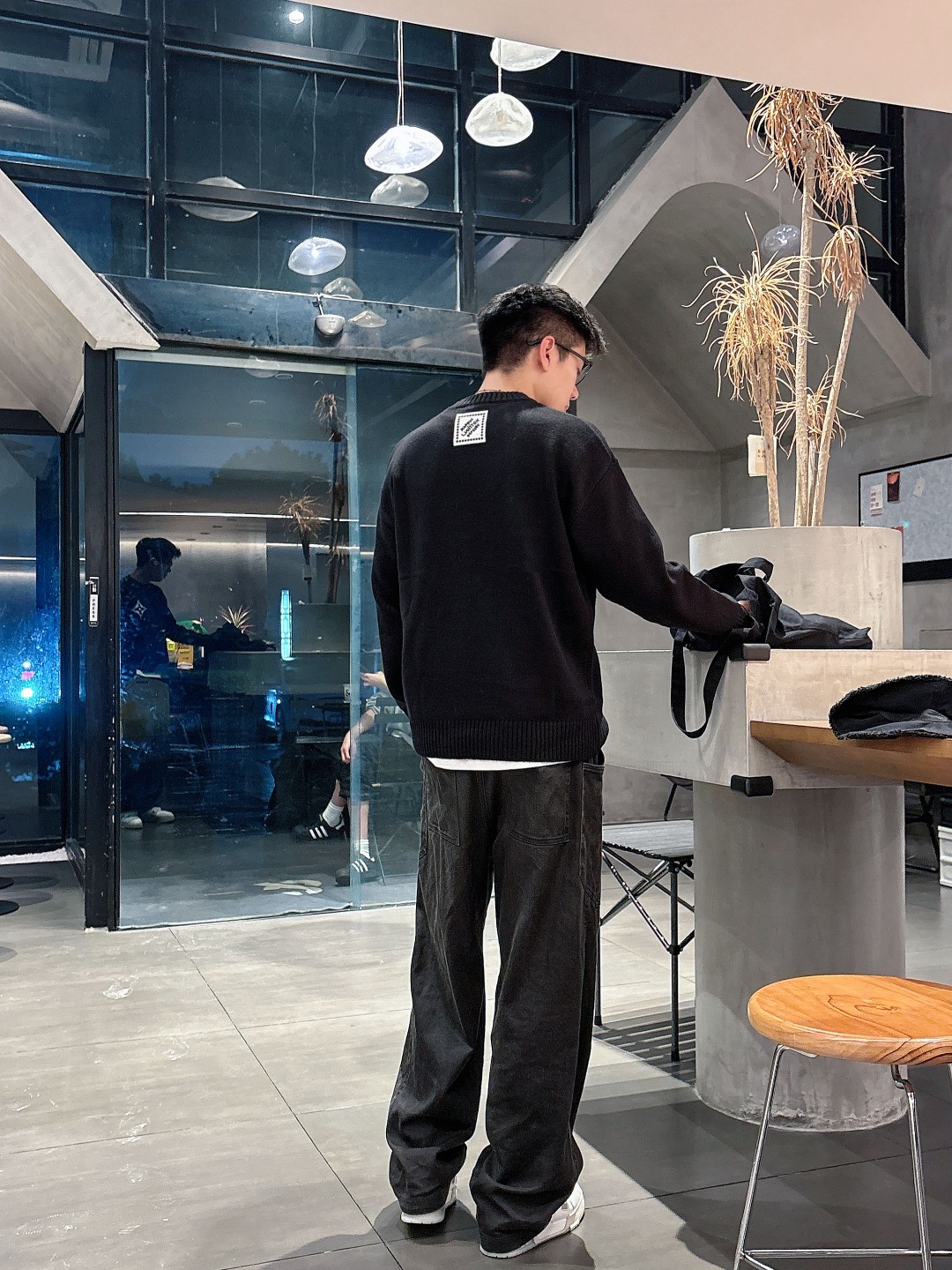 Lv💥独家专供新品时尚休闲毛衣 进口原版科技面料，柔软舒适，上身舒适透气，亲肤不扎人，独特混搭设计风格，