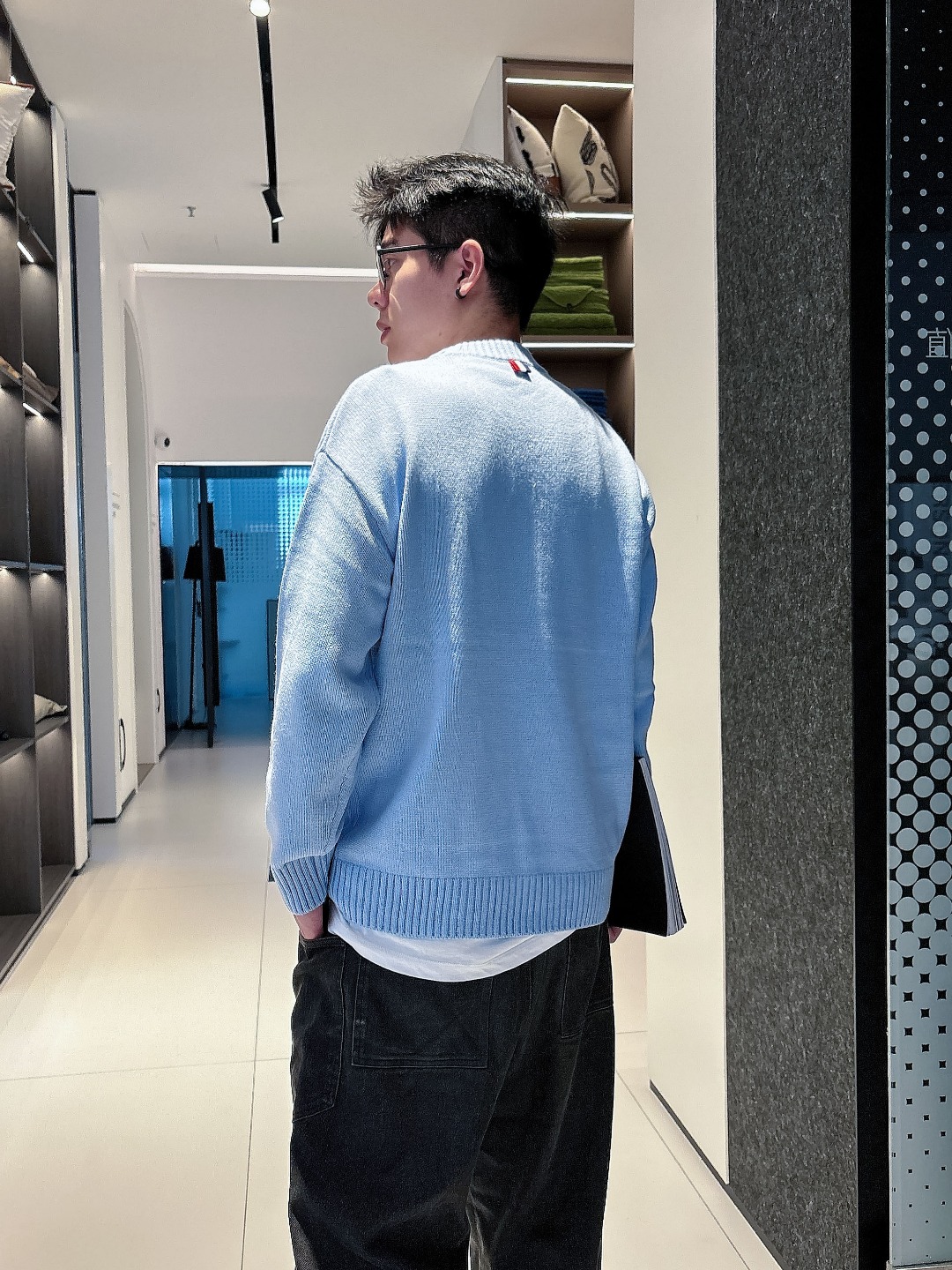 蒙口 💥独家专供新品时尚休闲毛衣 进口原版科技面料，柔软舒适，上身舒适透气，亲肤不扎人，独特混搭设计风格