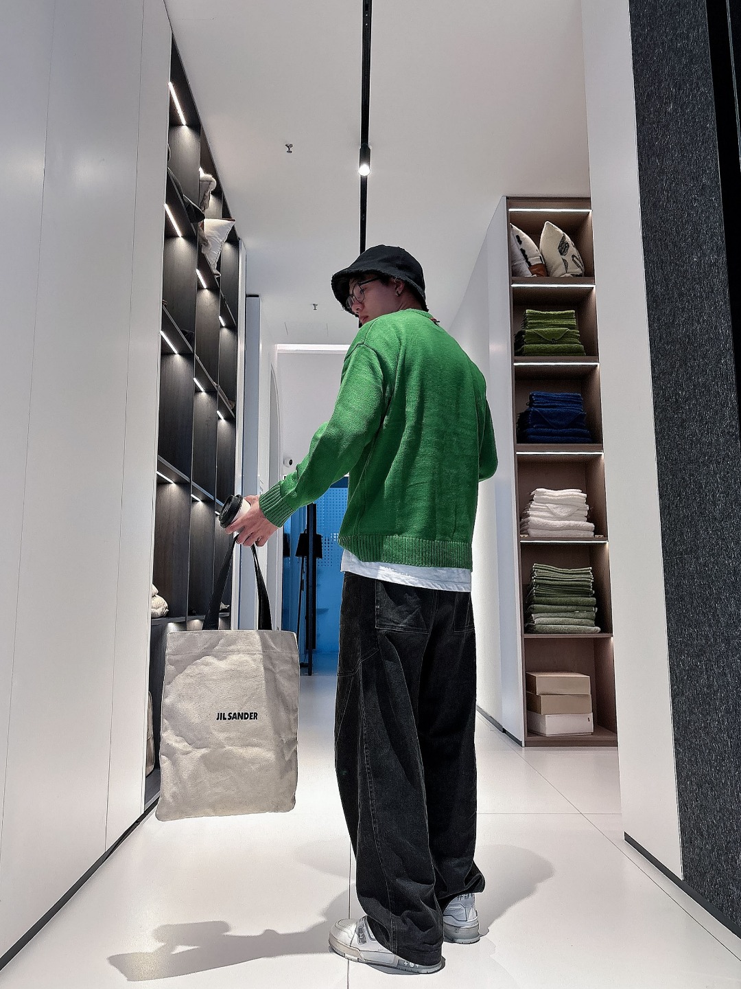 蒙口 💥独家专供新品时尚休闲毛衣 进口原版科技面料，柔软舒适，上身舒适透气，亲肤不扎人，独特混搭设计风格