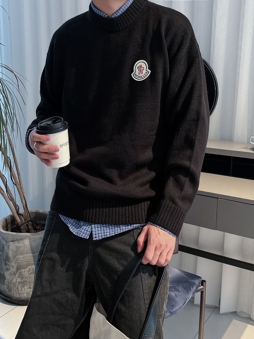 蒙口 💥独家专供新品时尚休闲毛衣 进口原版科技面料，柔软舒适，上身舒适透气，亲肤不扎人，独特混搭设计风格