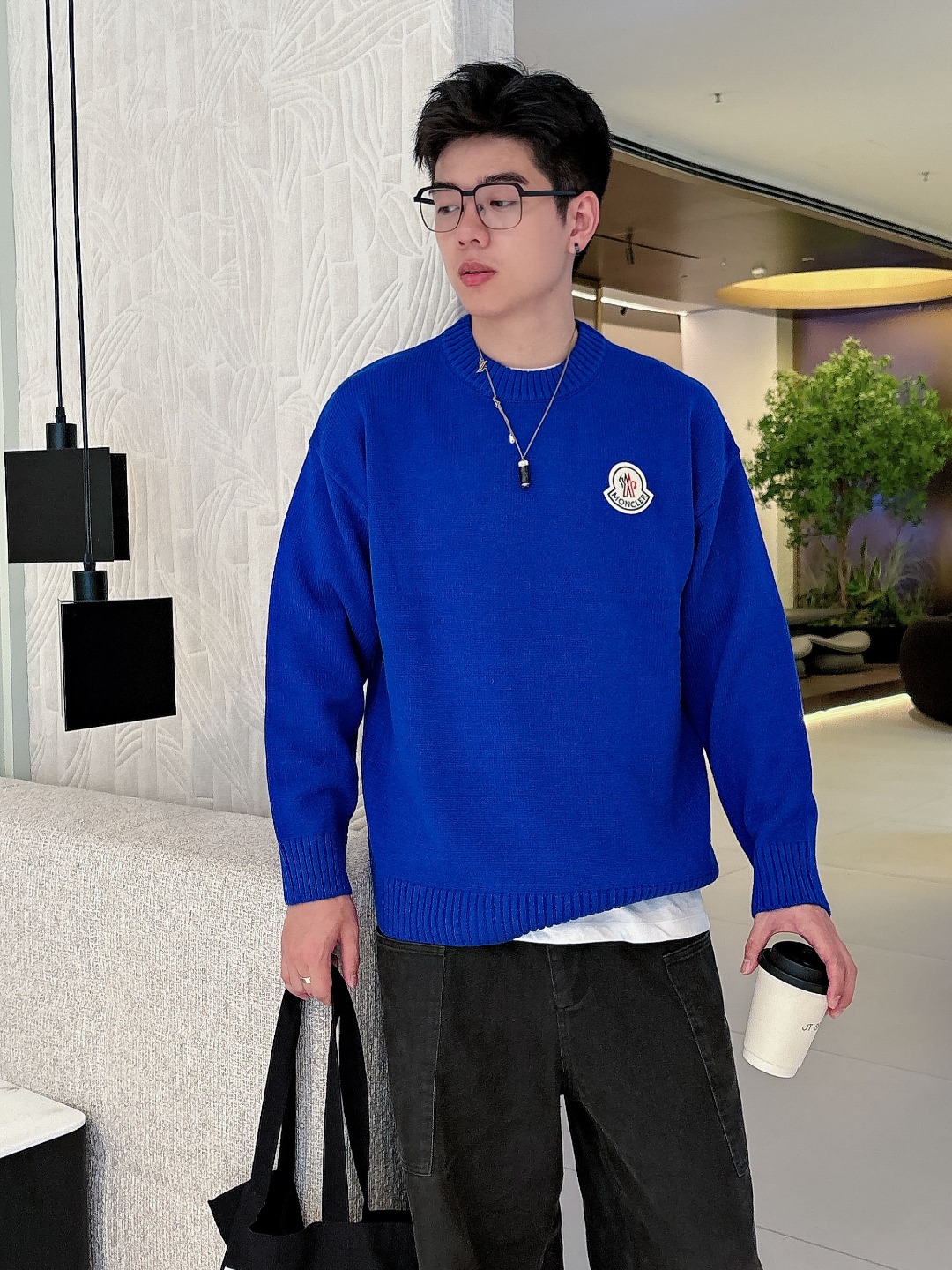 蒙口 💥独家专供新品时尚休闲毛衣 进口原版科技面料，柔软舒适，上身舒适透气，亲肤不扎人，独特混搭设计风格