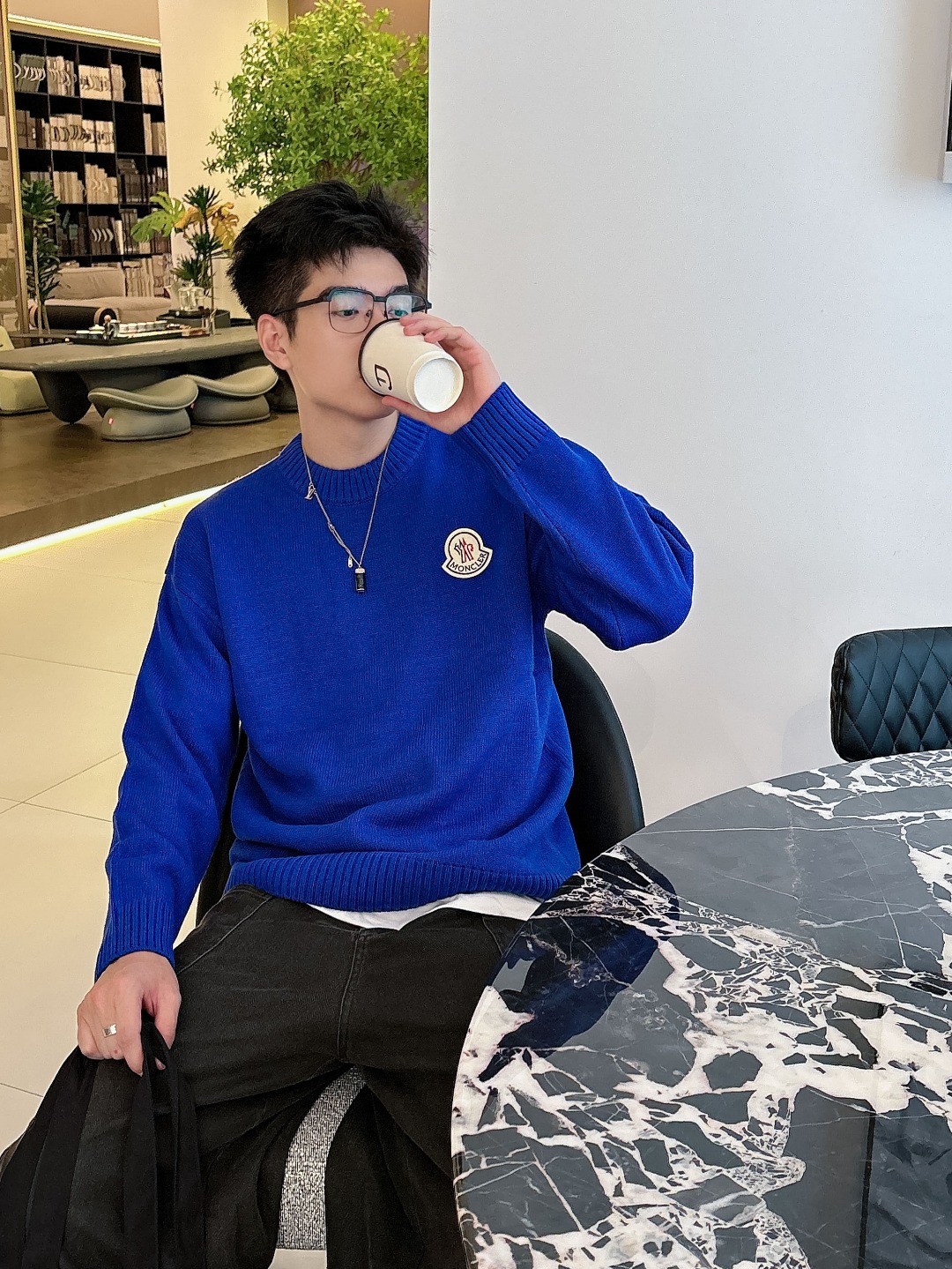 蒙口 💥独家专供新品时尚休闲毛衣 进口原版科技面料，柔软舒适，上身舒适透气，亲肤不扎人，独特混搭设计风格