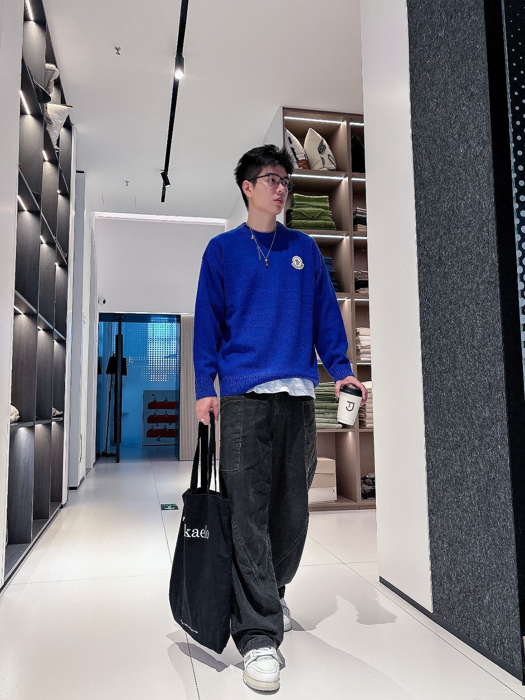 蒙口 💥独家专供新品时尚休闲毛衣 进口原版科技面料，柔软舒适，上身舒适透气，亲肤不扎人，独特混搭设计风格