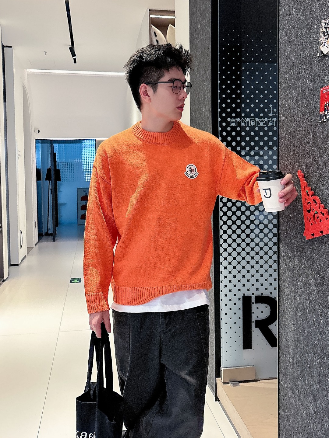 蒙口 💥独家专供新品时尚休闲毛衣 进口原版科技面料，柔软舒适，上身舒适透气，亲肤不扎人，独特混搭设计风格