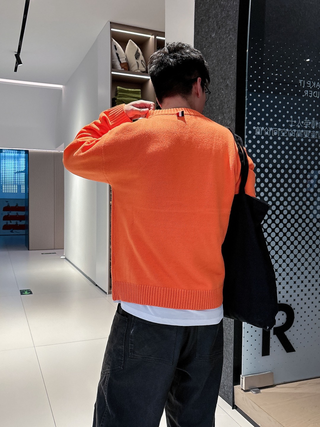 蒙口 💥独家专供新品时尚休闲毛衣 进口原版科技面料，柔软舒适，上身舒适透气，亲肤不扎人，独特混搭设计风格