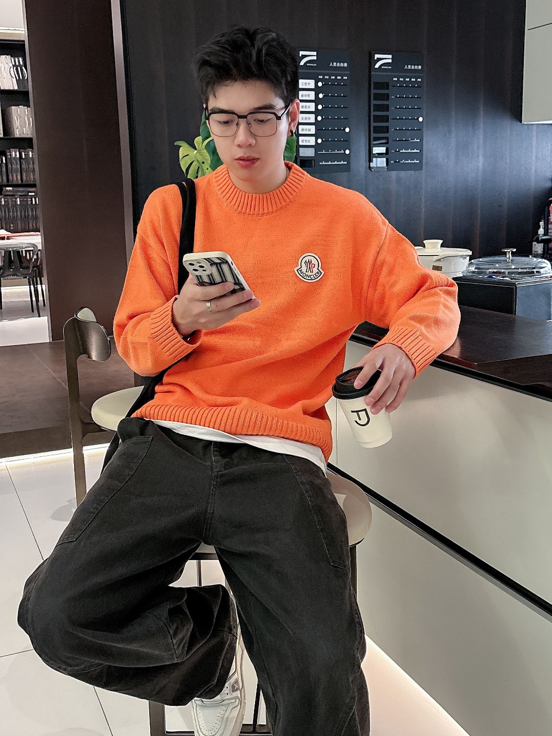 蒙口 💥独家专供新品时尚休闲毛衣 进口原版科技面料，柔软舒适，上身舒适透气，亲肤不扎人，独特混搭设计风格