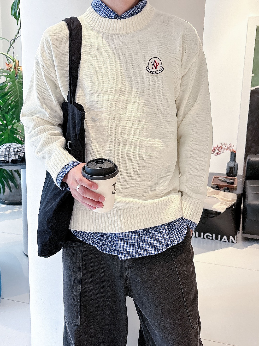 蒙口 💥独家专供新品时尚休闲毛衣 进口原版科技面料，柔软舒适，上身舒适透气，亲肤不扎人，独特混搭设计风格