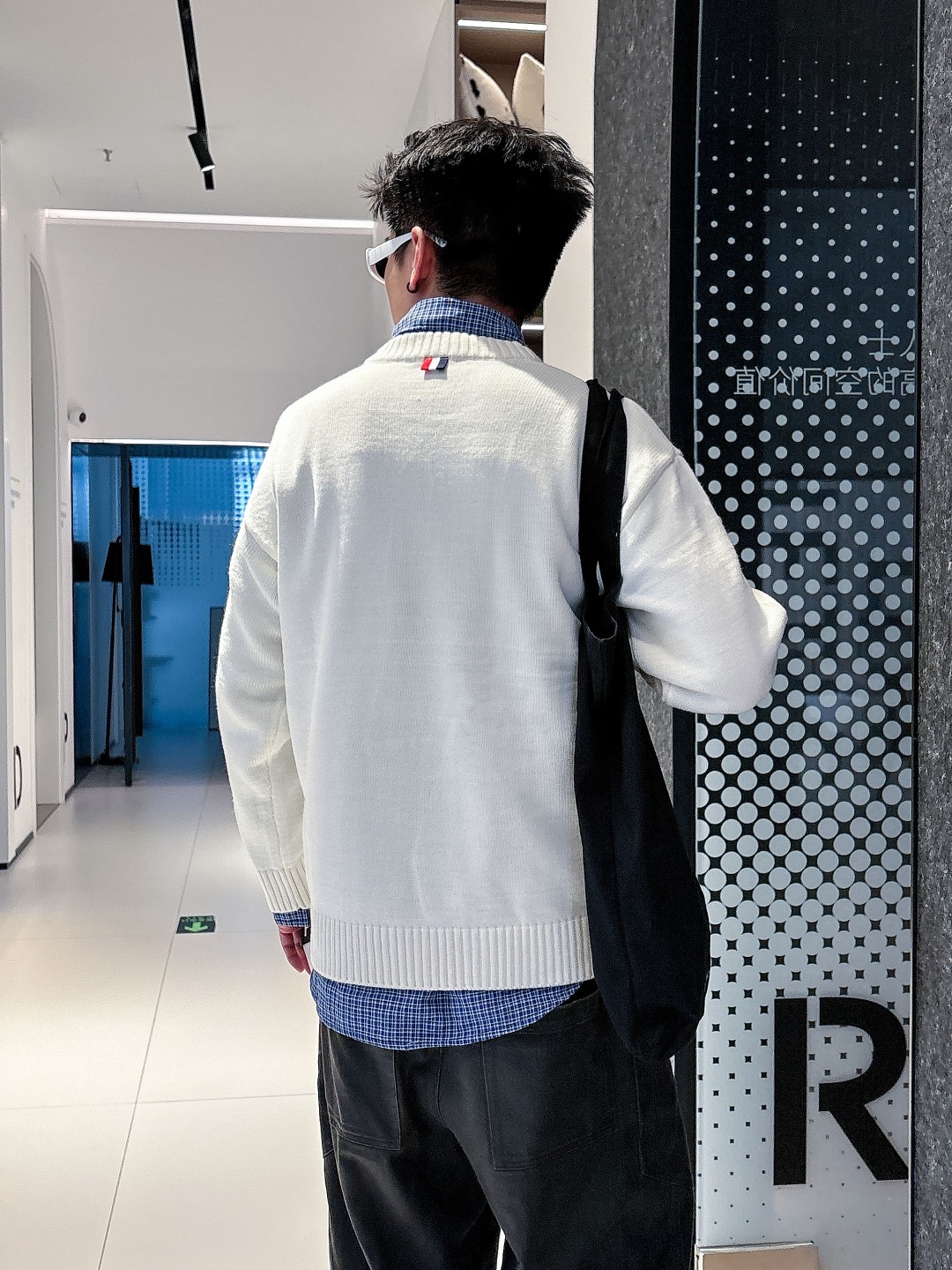 蒙口 💥独家专供新品时尚休闲毛衣 进口原版科技面料，柔软舒适，上身舒适透气，亲肤不扎人，独特混搭设计风格