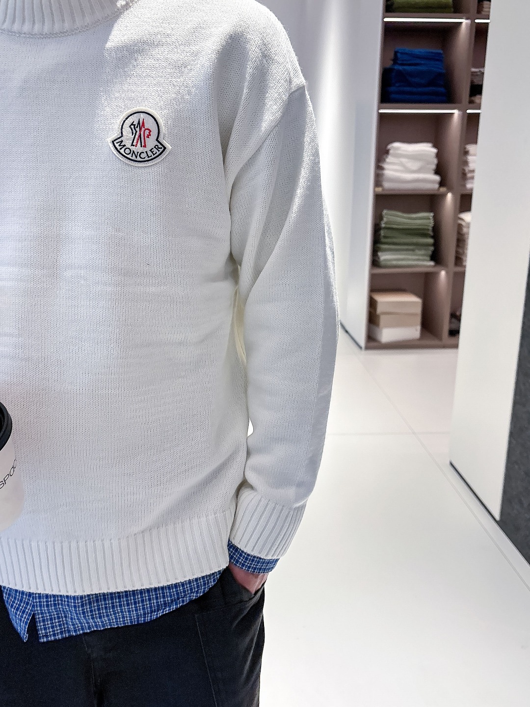 蒙口 💥独家专供新品时尚休闲毛衣 进口原版科技面料，柔软舒适，上身舒适透气，亲肤不扎人，独特混搭设计风格