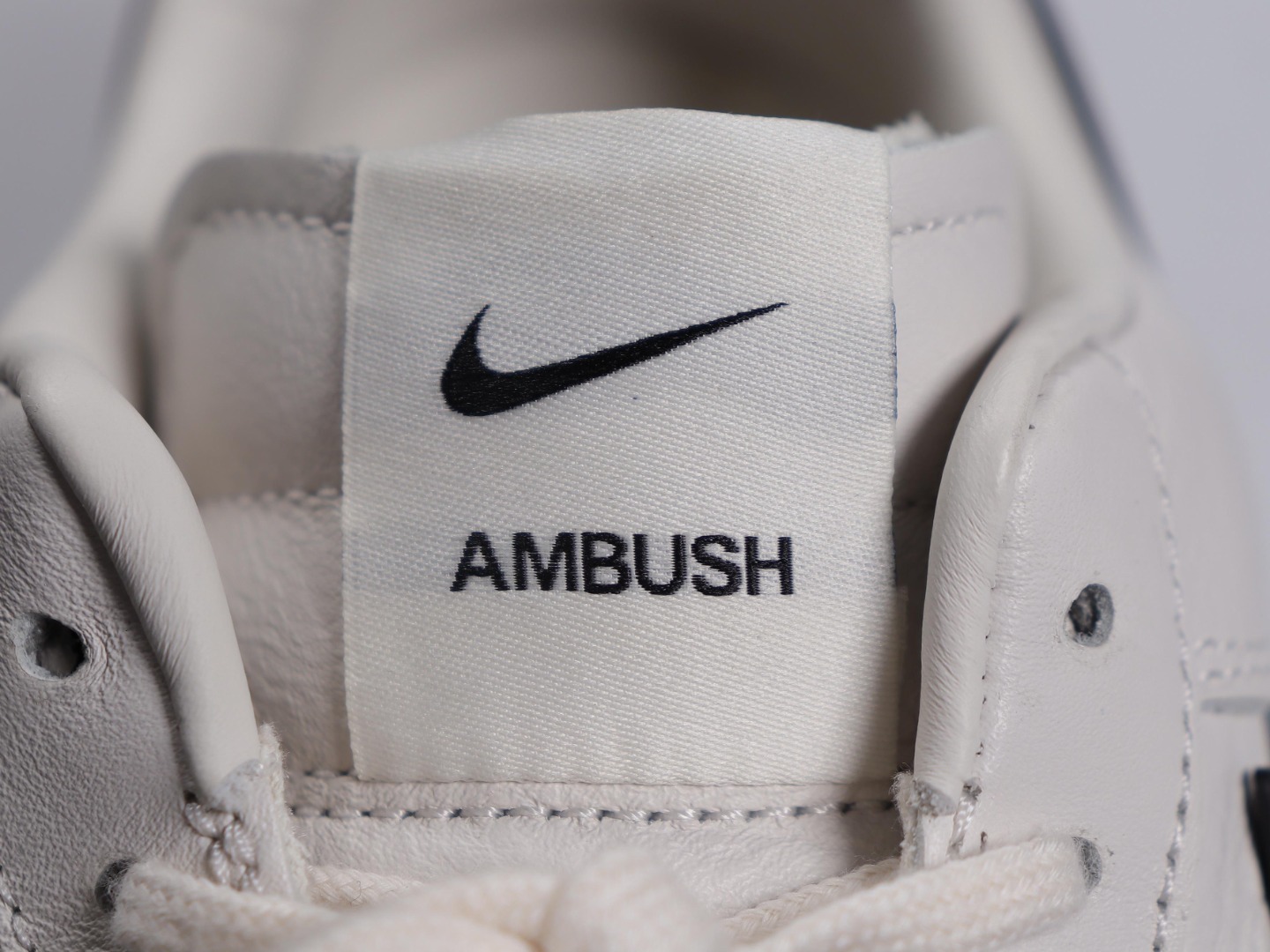 AMBUSH白色鞋码36-47.5总裁R版出品-AMBUSHxNKAirForce1Low白色DV346