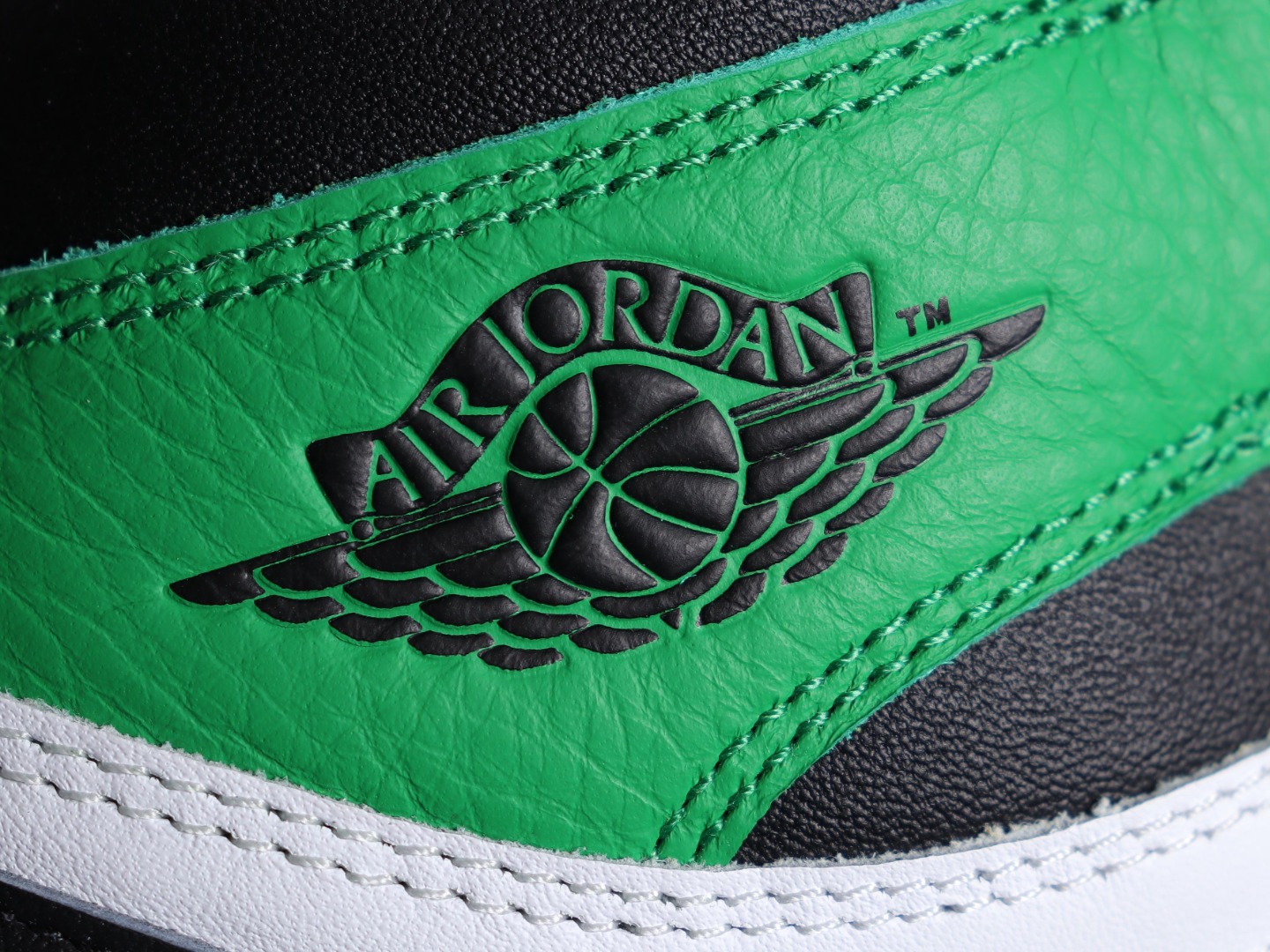 AJ新白绿尺码40.5-47.5总裁R版出品-AirJordan1HighOG“BlackandLuck