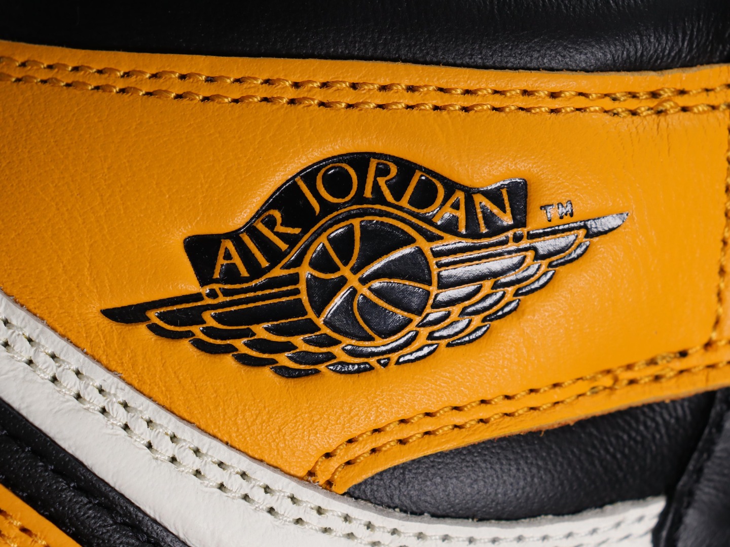 aj1黑黄脚趾尺码40.5-47.5总裁R版出品-AirJordan1HighOG“YellowToe”