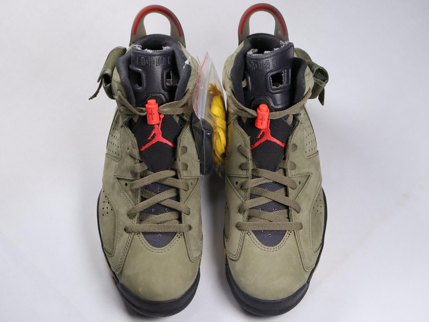 AJ6橄榄绿鞋码40.5-46总裁R版出品-TravisScottxAirJordan6mediumol