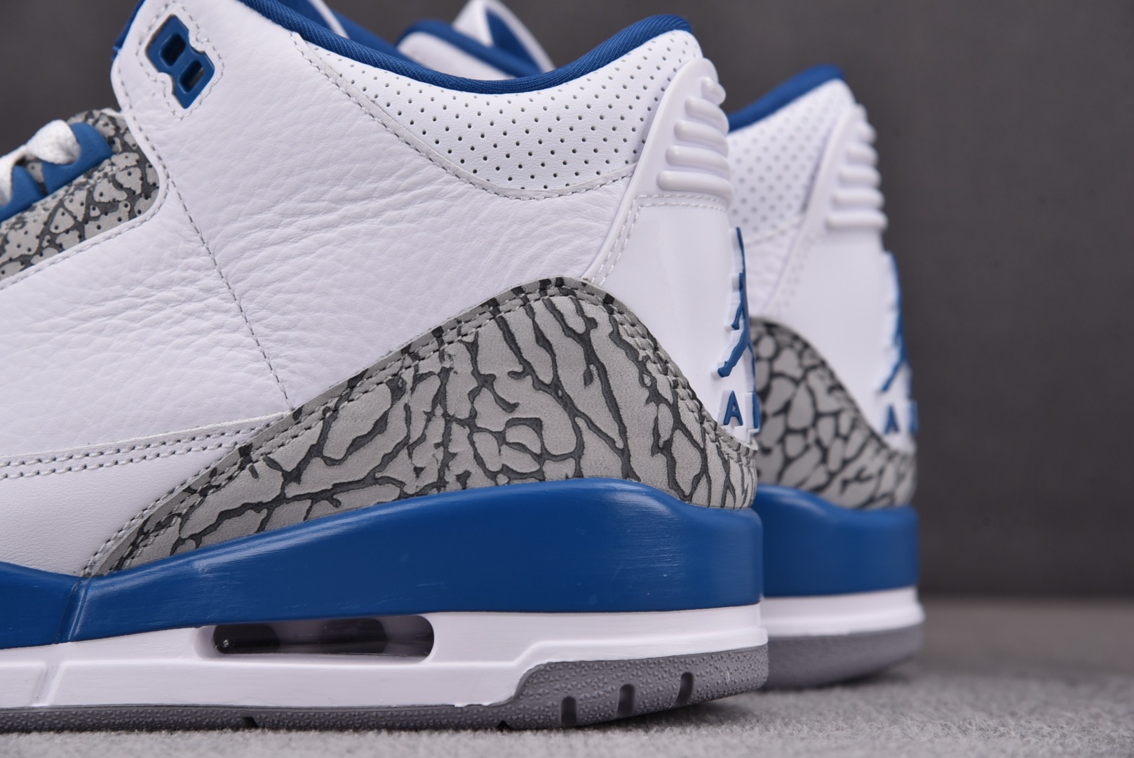 AJ3白蓝鞋码36-48.5总裁R版出品-AirJordan3Retro“WhiteandTrueBlu