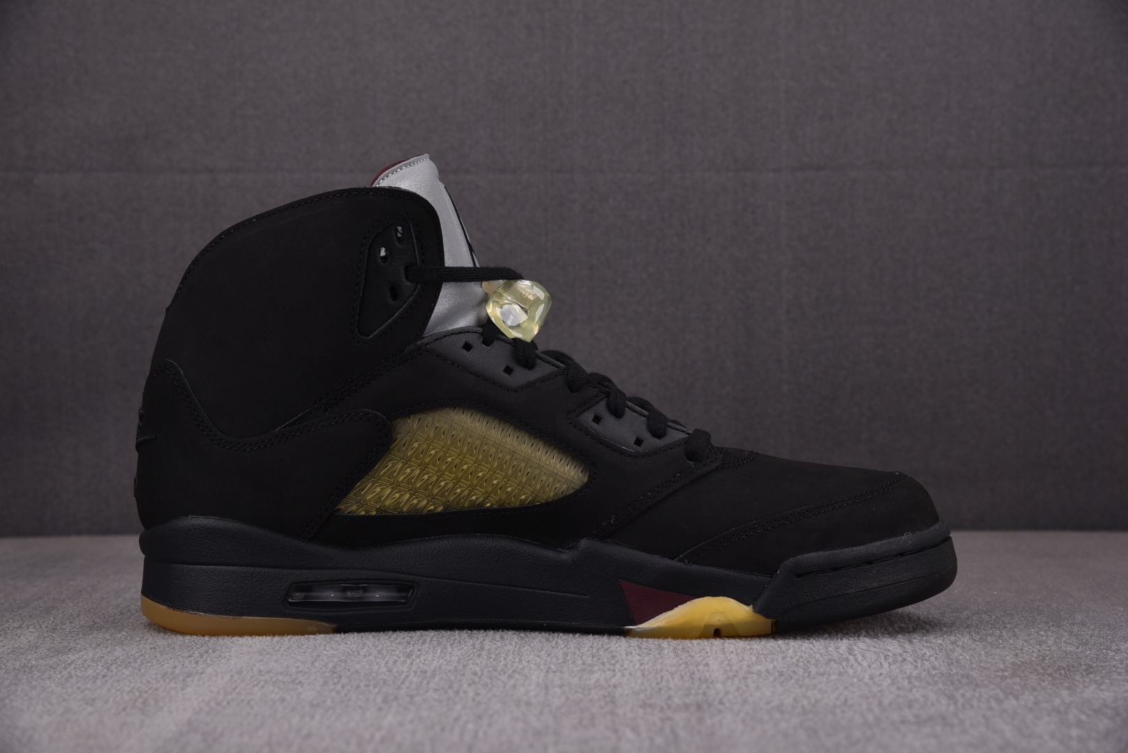 AJ5黑色尺码:40.5-47.5总裁R版出品-AMaManiérexAirJordan5“Black”