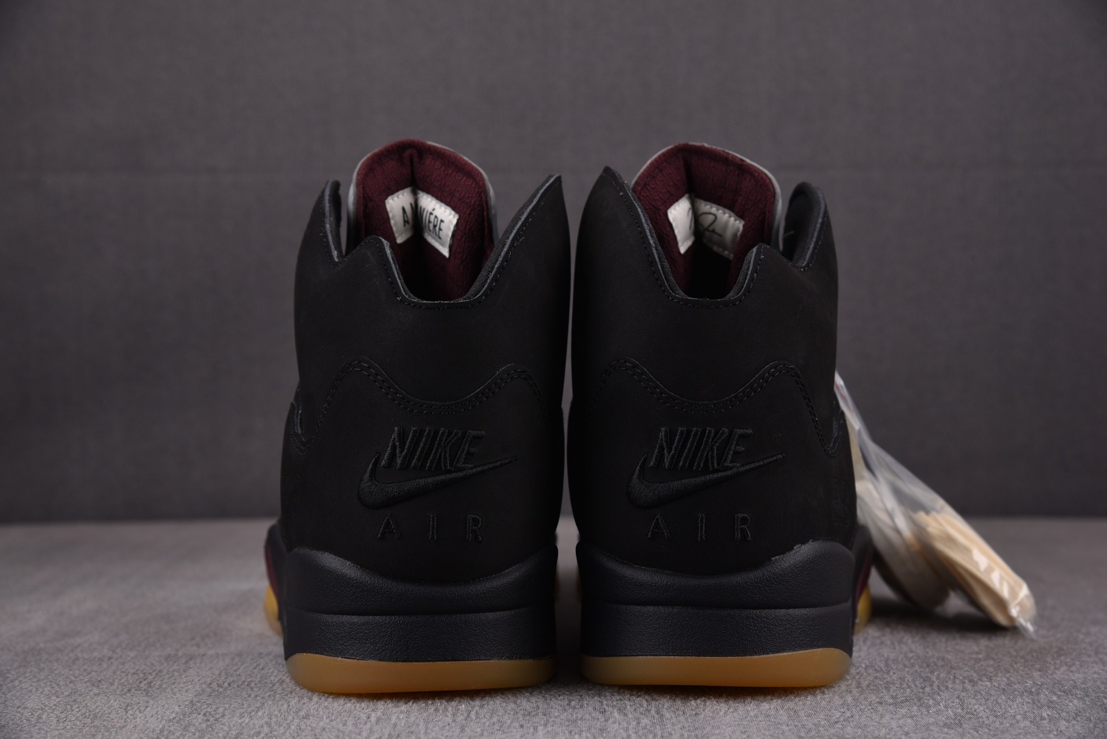 AJ5黑色尺码:40.5-47.5总裁R版出品-AMaManiérexAirJordan5“Black”