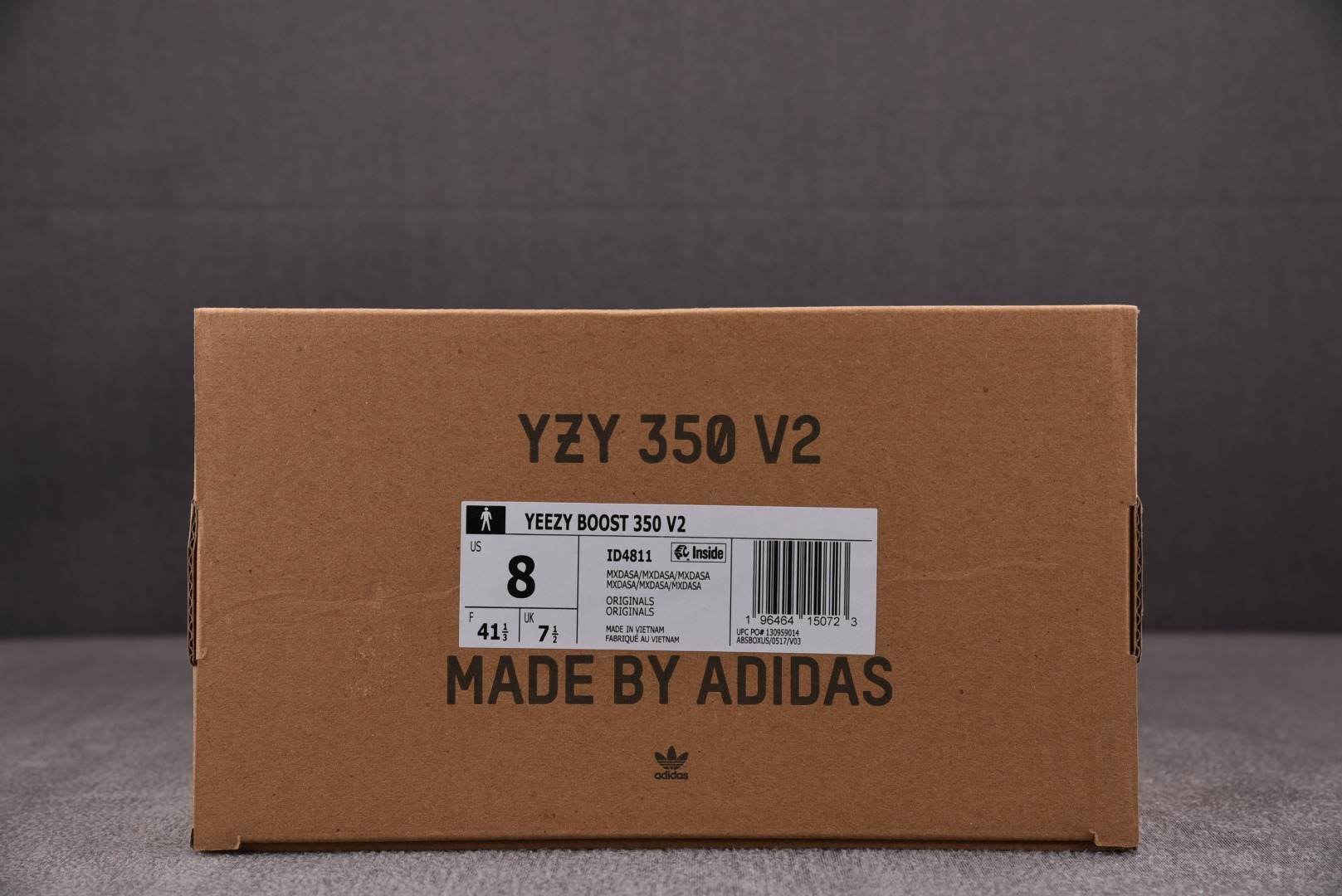 Yeezy尺码:36-48偏小半码总裁R版出品-YeezyBoost350V2“DarkSalt”深黑盐