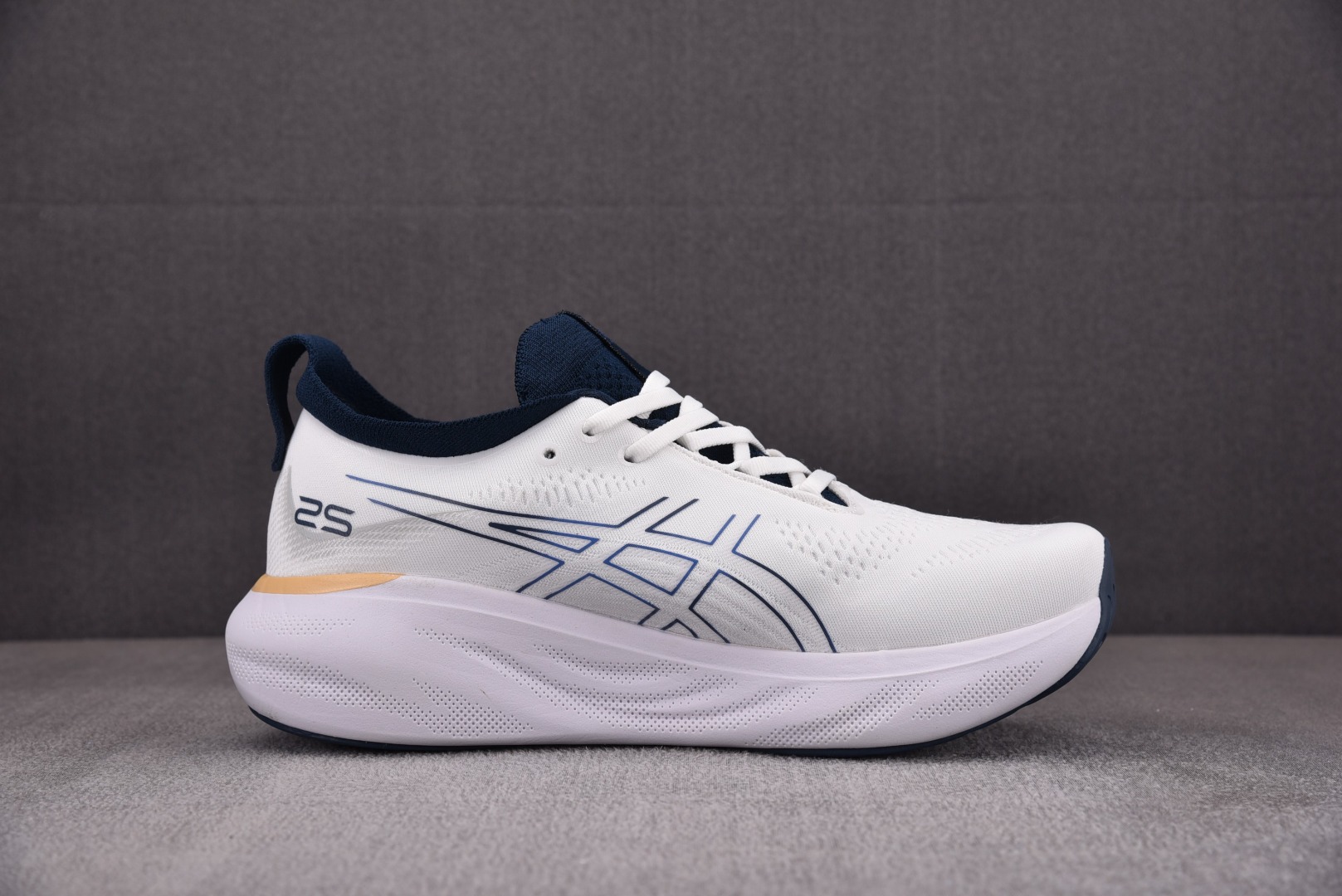 Asics尺码:36-44总裁R版出品-AsicsGEL-Nimbus25白黑蓝橙1011B547-10