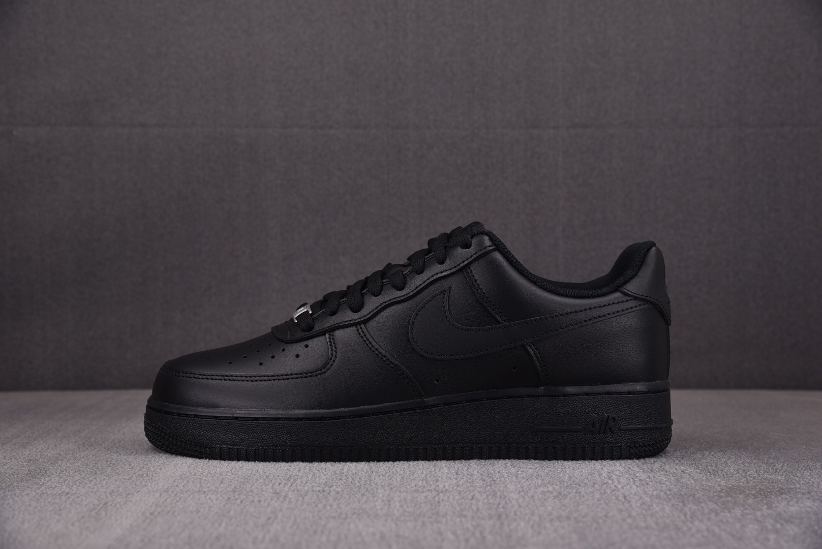 AF1黑尺码:36-46总裁R版出品-AirForce1Low07AF1黑武士CW2288-001YZ0