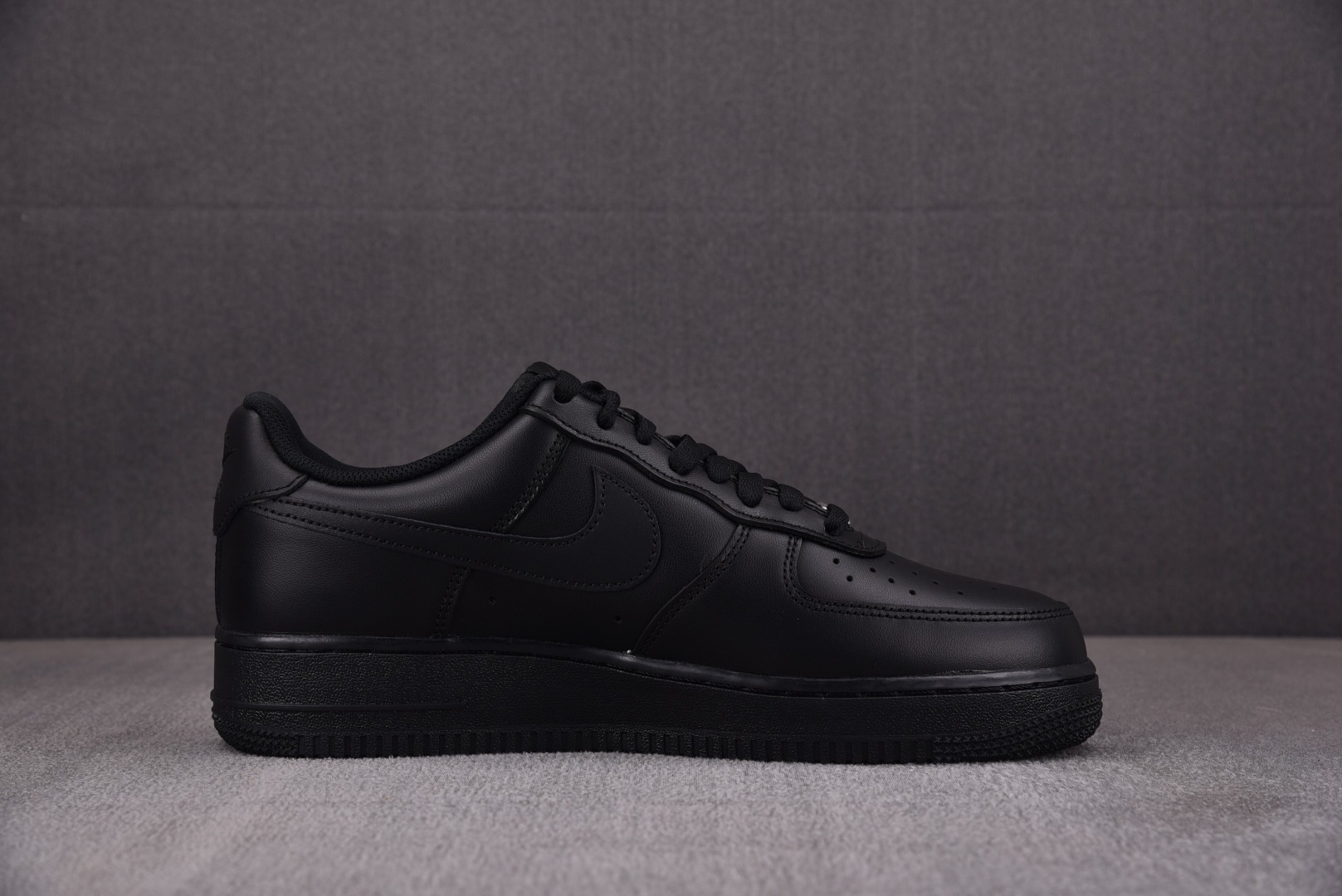 AF1黑尺码:36-46总裁R版出品-AirForce1Low07AF1黑武士CW2288-001YZ0