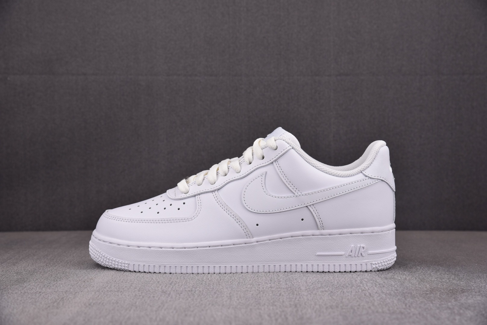 AF1白尺码:35.5-46总裁R版出品-AirForce1Low07AF1全白CW2288-111YZ