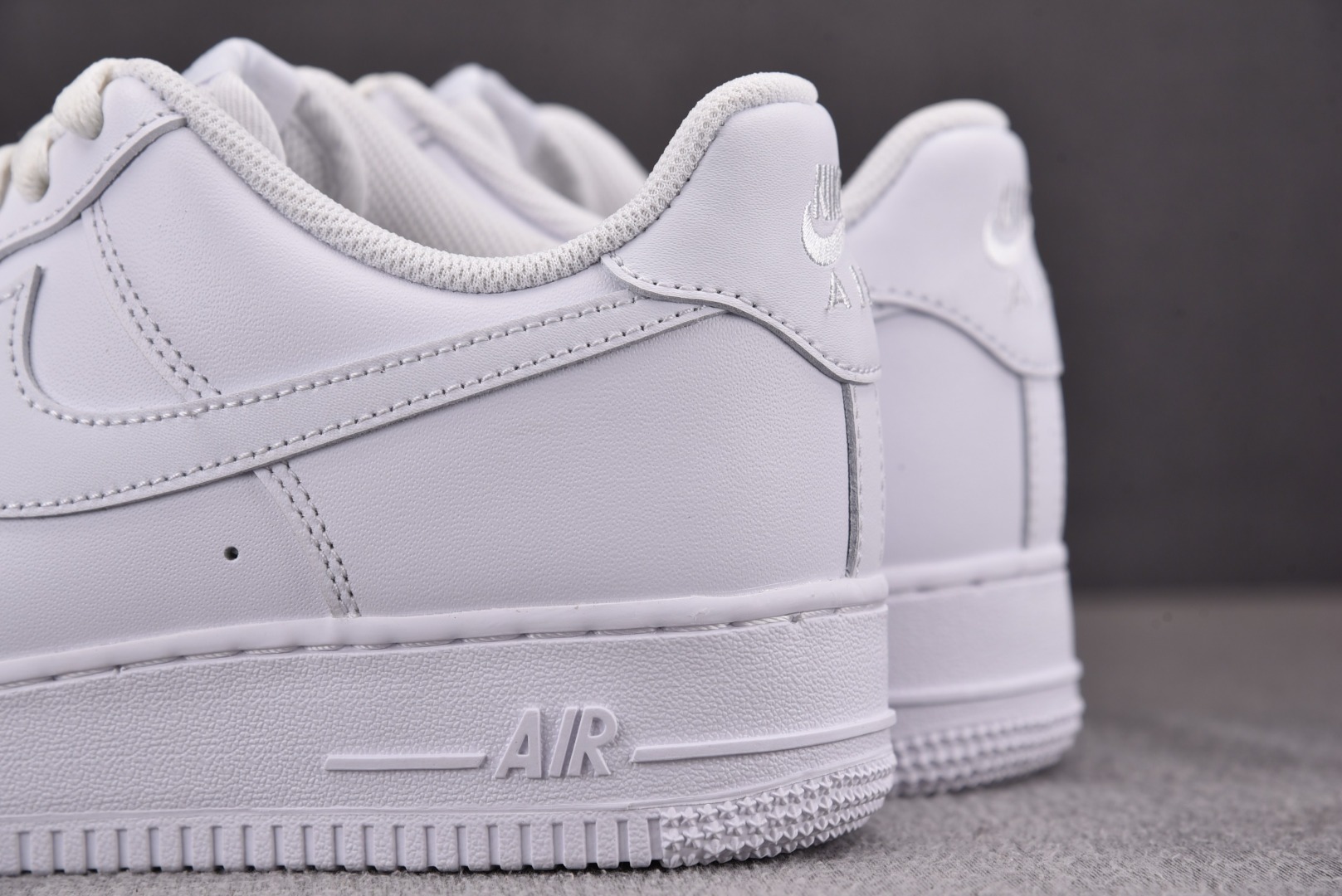 AF1白尺码:35.5-46总裁R版出品-AirForce1Low07AF1全白CW2288-111YZ