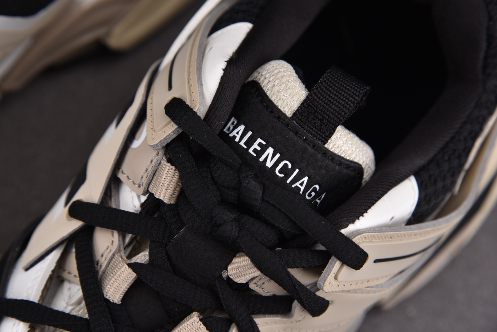 巴黎1.0尺码:35-46偏大偏重总裁R版出品-BalenciagaTrack1.0米黄YZ001