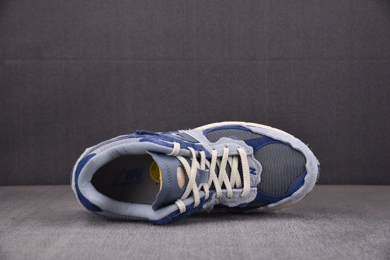 NB2002R尺码:36-46.5总裁R版出品-NewBalanceNB2002R“RefinedFut