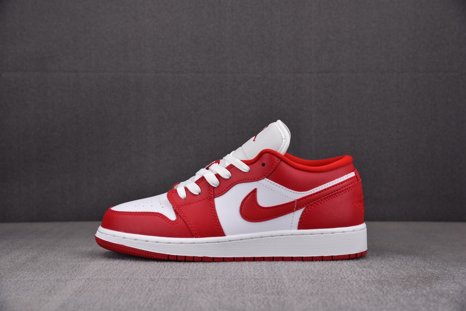 AJLow白红尺码:35.5-46总裁R版出品-AirJordan1LowGS“GymRed”白红553