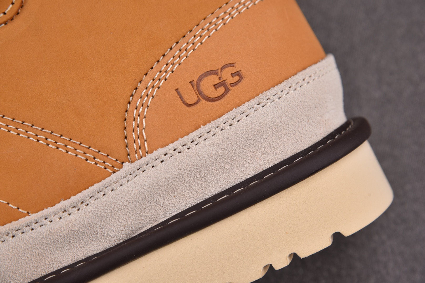 UGG尺码:40-44总裁R版出品-UGGHighland海兰德雪地靴土黄色1097089-WHEA