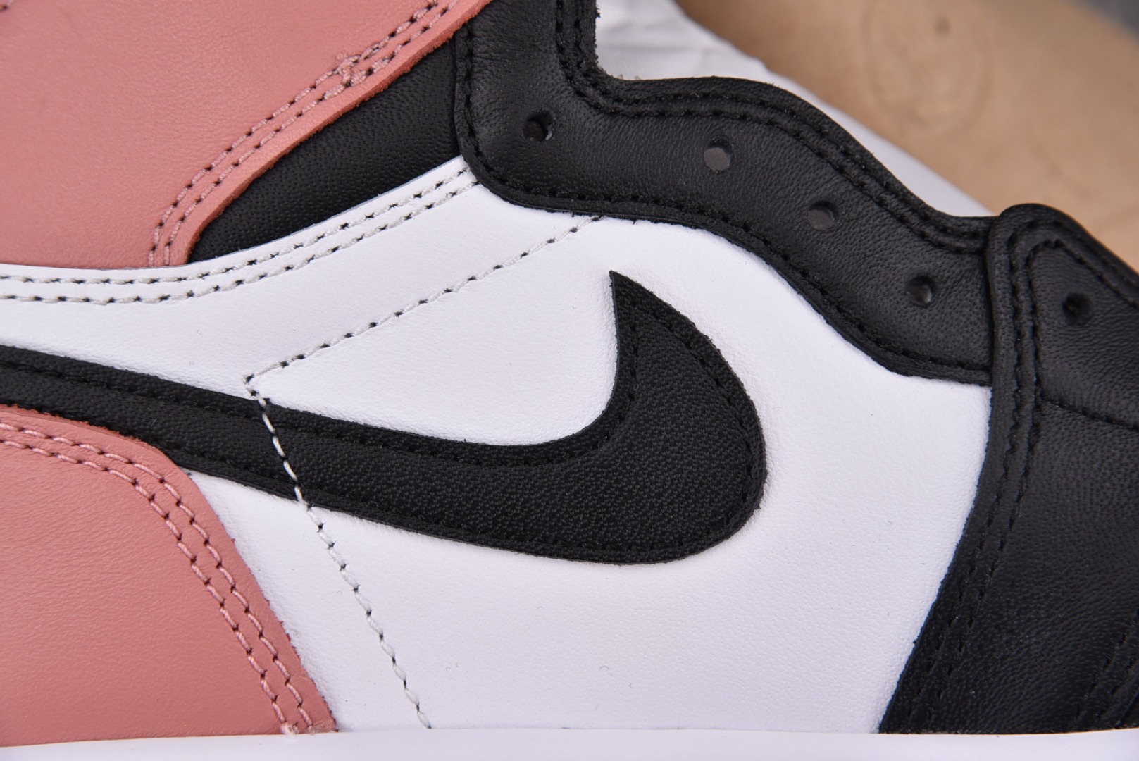 AJ1粉色尺码:40-47.5总裁R版出品-AirJordan1RetroHigh“RustPink”粉