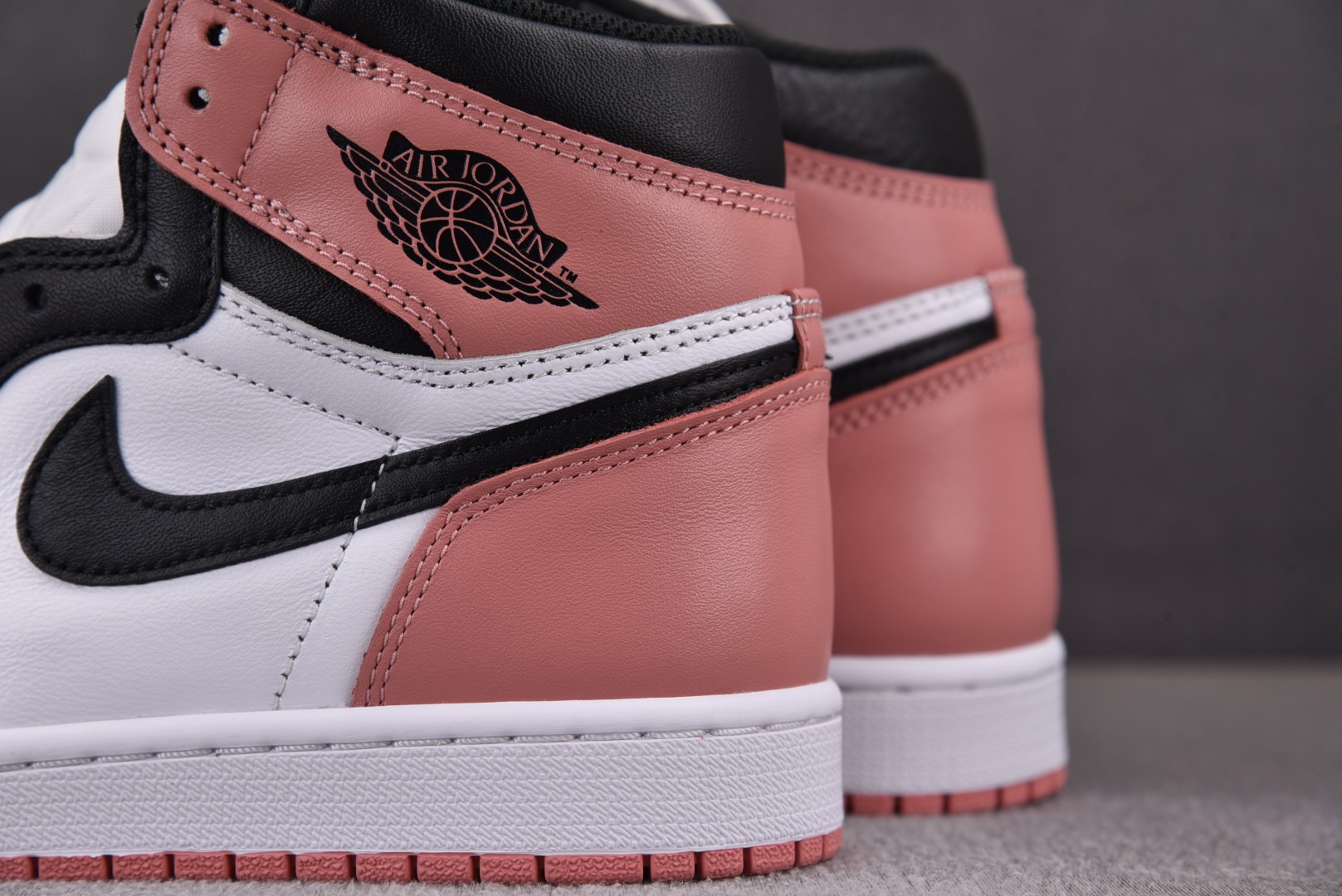 AJ1粉色尺码:40-47.5总裁R版出品-AirJordan1RetroHigh“RustPink”粉